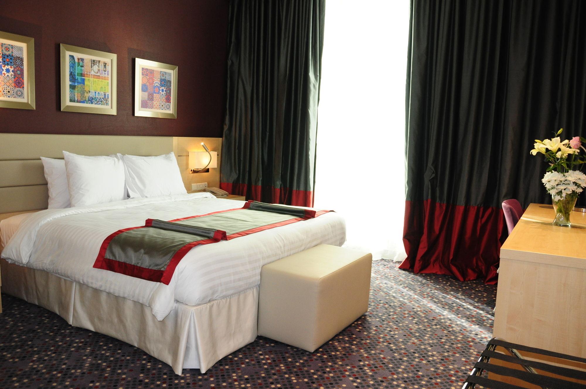 Sas Residence & Hotel, Dhahran - Formerly Radisson Blu Khobar Exterior foto